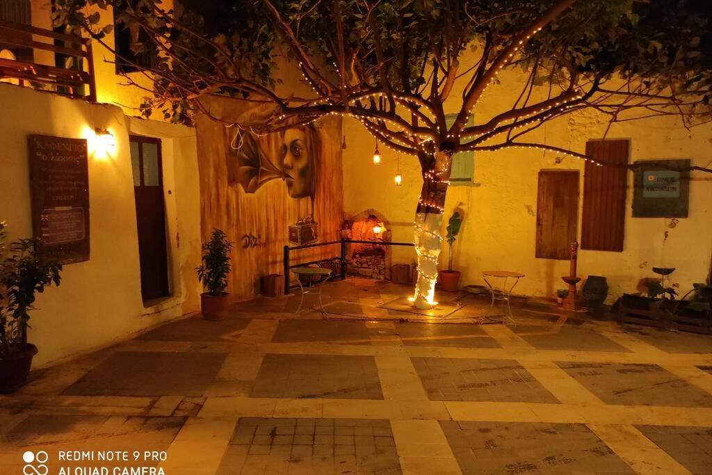 Malama'S Maisonette At The Historic Center كاندية المظهر الخارجي الصورة