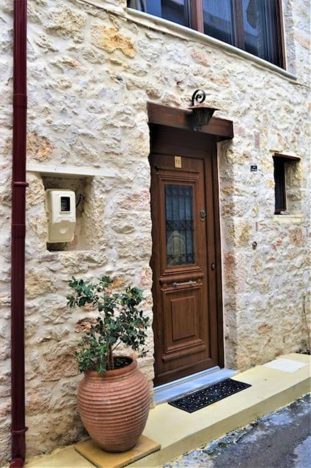 Malama'S Maisonette At The Historic Center كاندية المظهر الخارجي الصورة